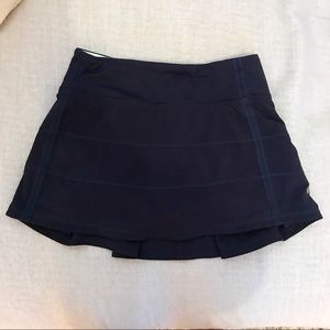 Lululemon skort.